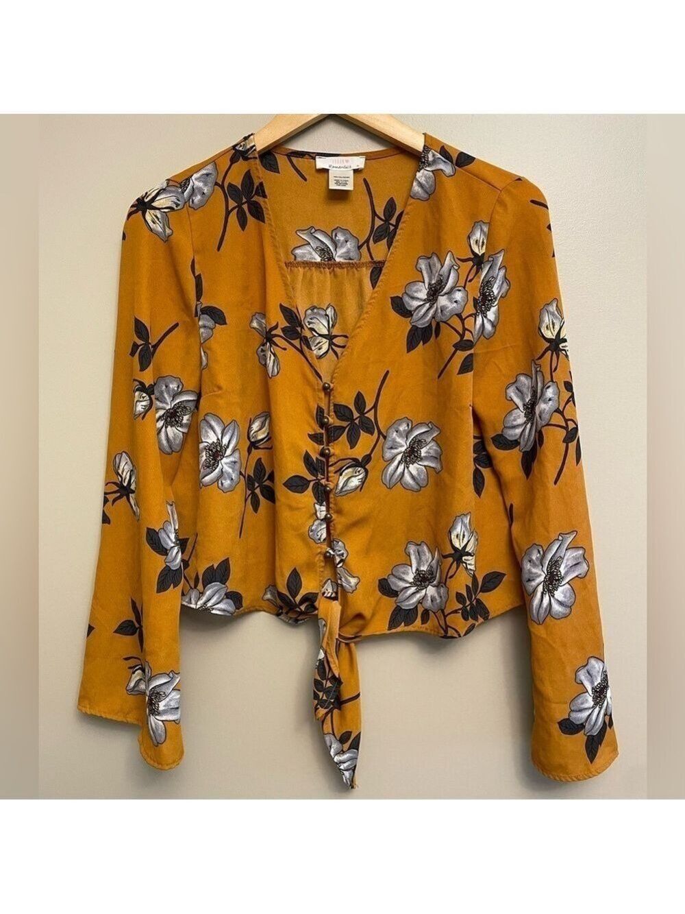 Urban Romantics Floral Tie Front Blouse Medium
